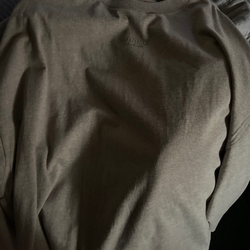 Essentials crew neck Long sleeve shirt